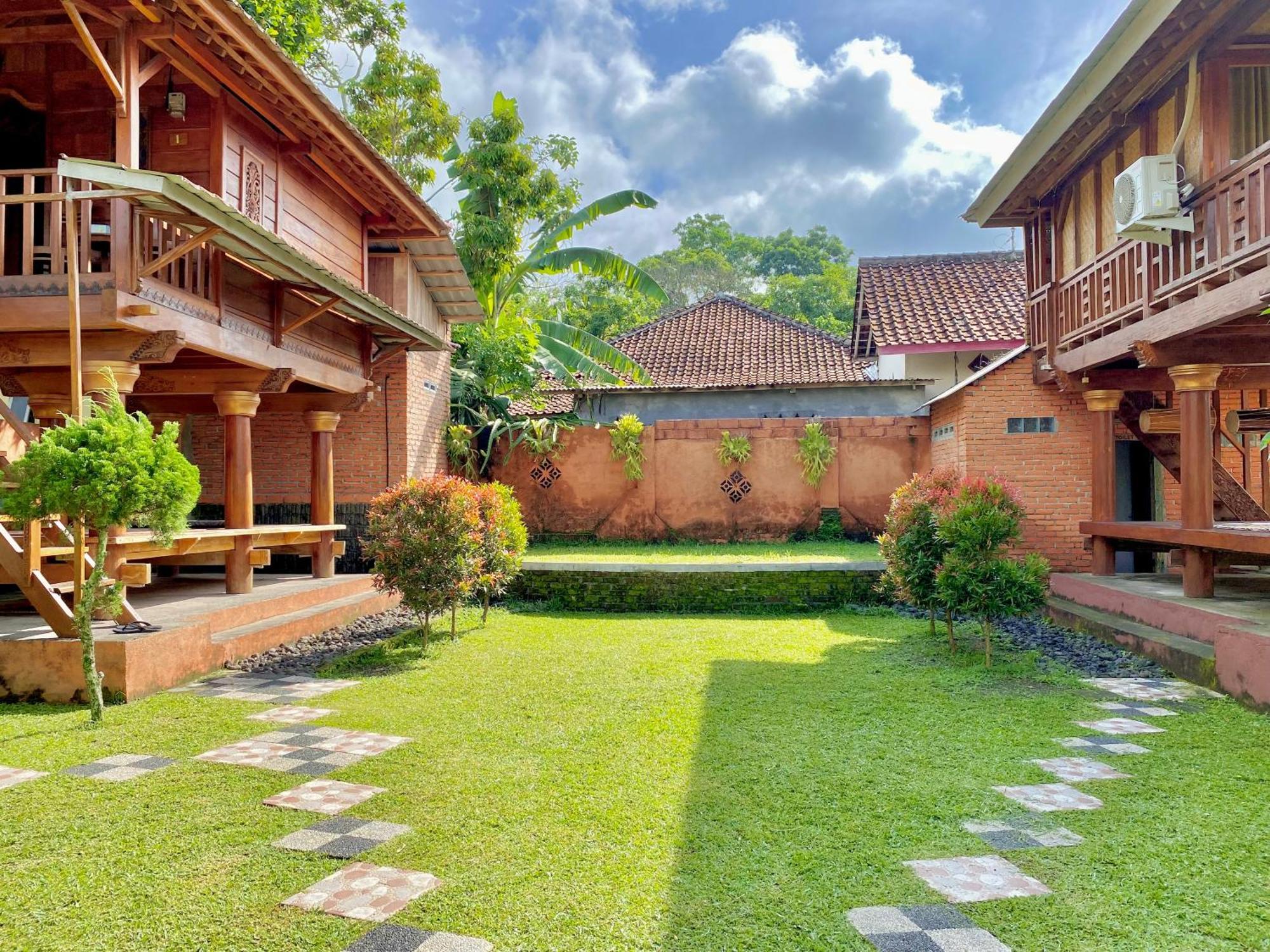 Bello Bungalow Batukliang Exteriér fotografie