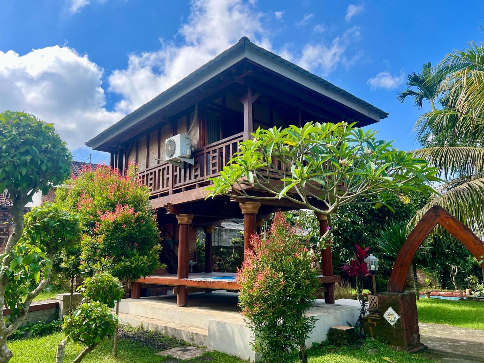 Bello Bungalow Batukliang Exteriér fotografie
